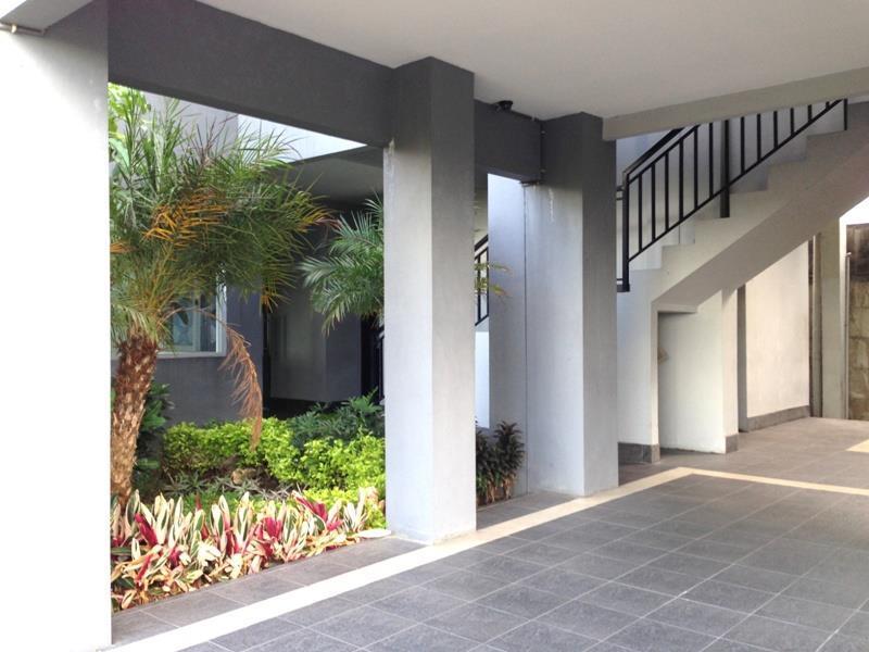 Hotel Tilamas Juanda Sawotratap Luaran gambar